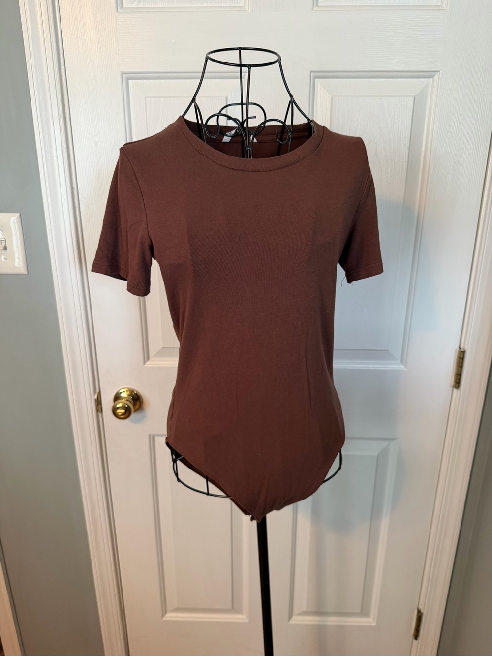 Mango Short Sleeve Crew Neck Bodysuit — Rich Brown